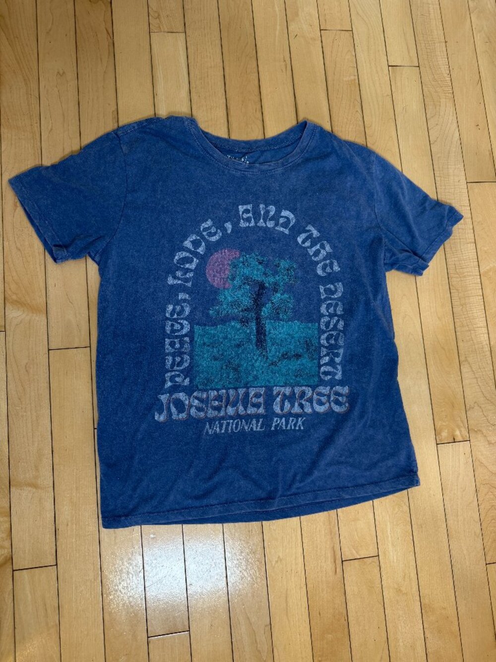 Joshua Tree National Park Vintage-Vibe T shirt Size Small